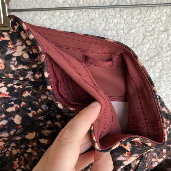 Lululemon Women's Invigorate workout pants yoga pants, Sz 2 - Picture 10 of 17